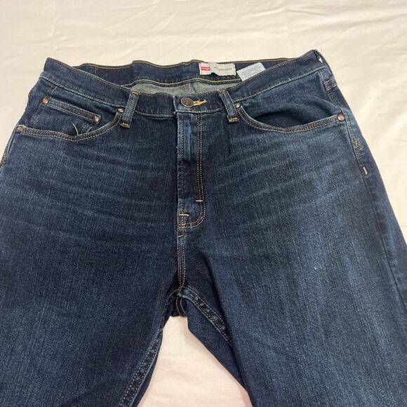 Men’s Wrangler Relaxed Boot Jeans size 33x32 - Picture 4 of 9